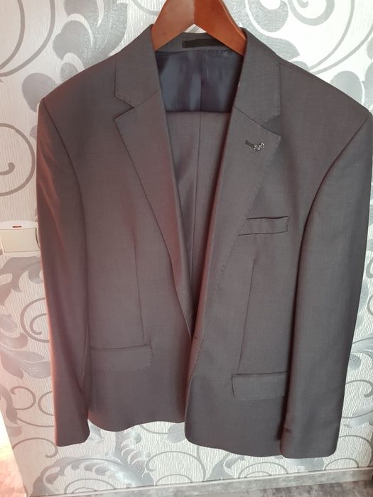 Nowy garnitur męski Bruno zinger rozmiar M 170/ 50/ 88