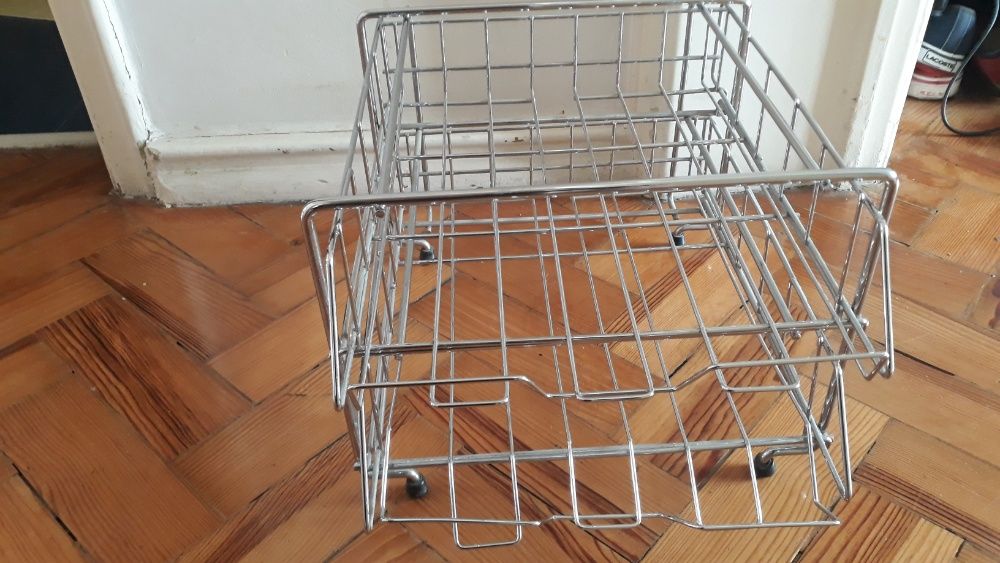 Arquivador Metálico de Secretária