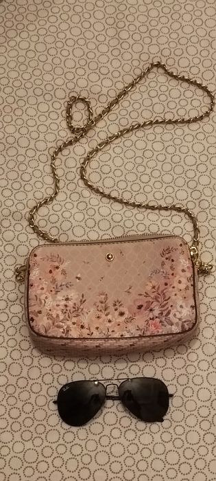 Bolsa / mala nova para menina ou senhora