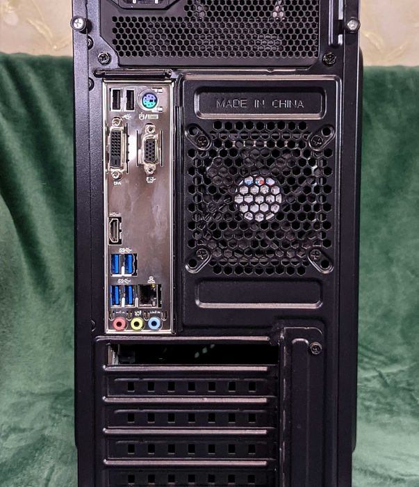 Сисетмий блок ПК B365 8GB DDR4 SSD Chieftec 550