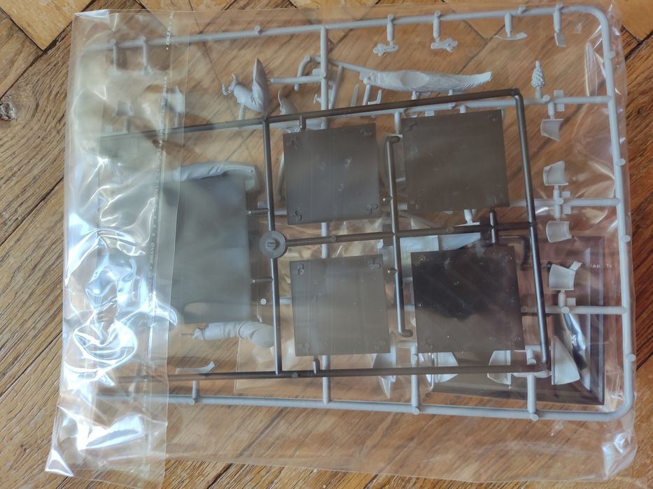 Сборные модели. Фигуры. Вместе дешевле.