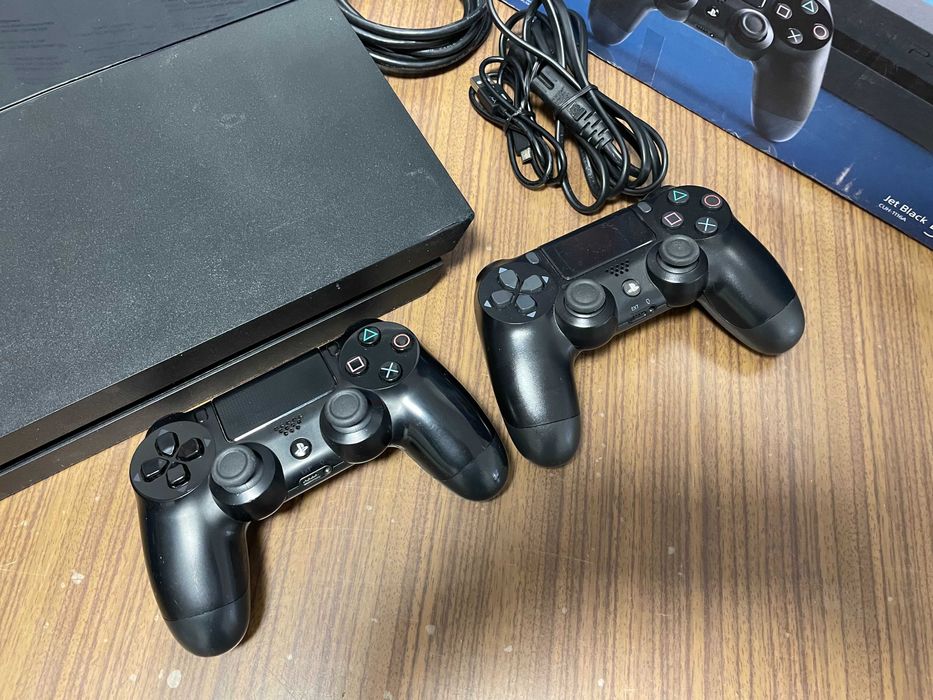 Konsola PlayStation 4 PS4 FAT 500GB 2 pady - Czytaj opis