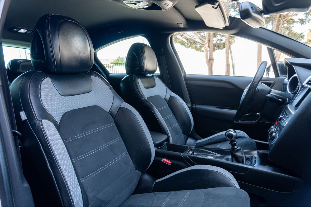 DS 4 Crossback 1.6 BlueHDi So Chic (desde 145€/mês financiamento)