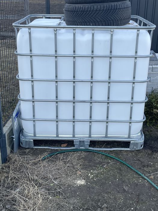 Zbiornik 1000l mauzer 2 szt cena za sztuke