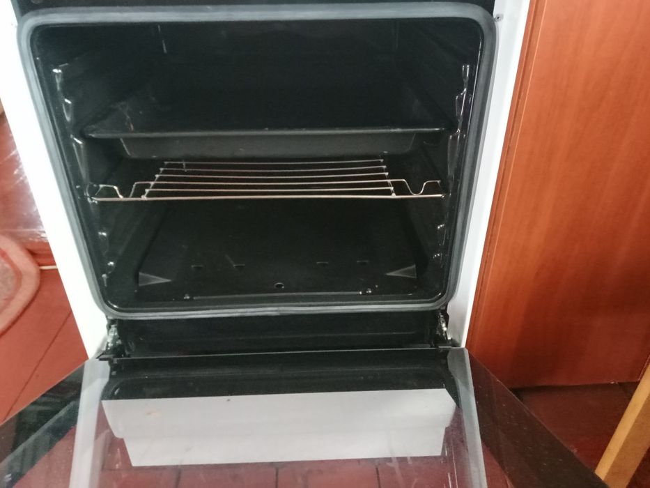 Kuchenka gazowo-elektryczna Amica