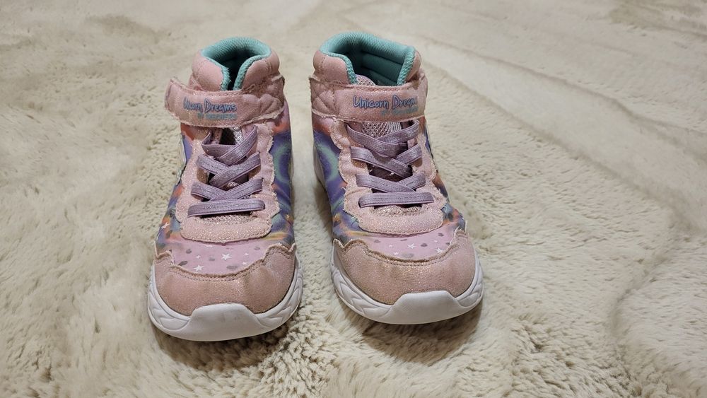 Buty Skechers Air-Cooled Memory Foam dziewczęce obuwie dla dziewczynek