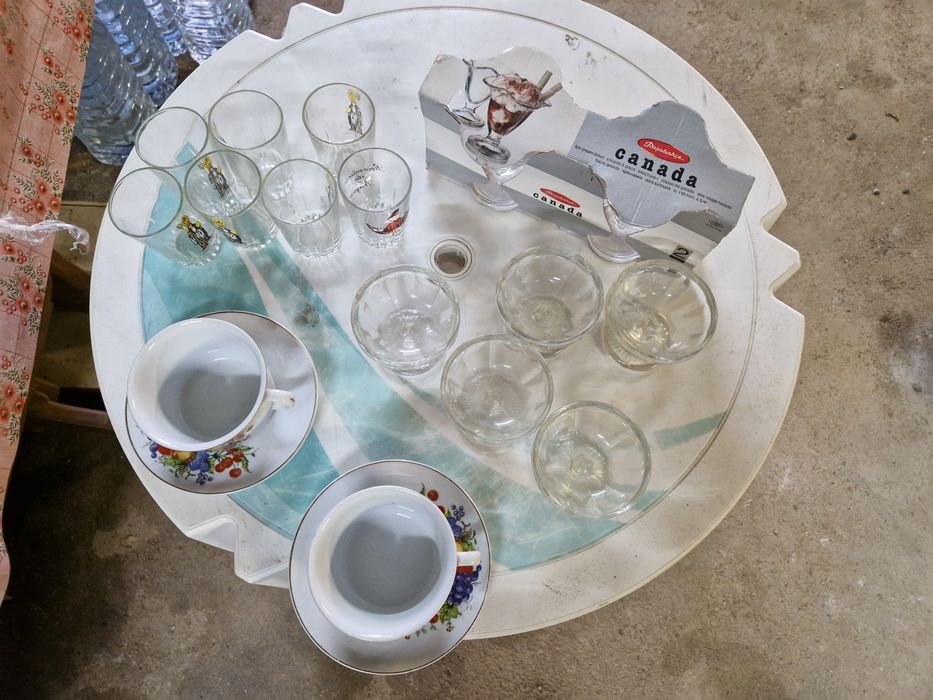 Copos varios nao usados