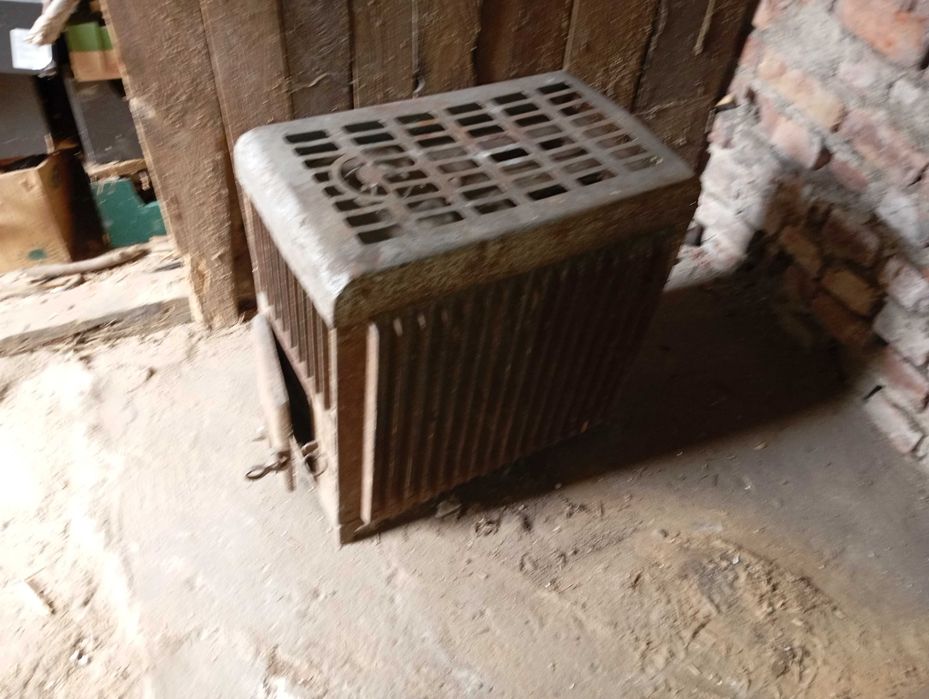 Kominek Piecyk żeliwny koza mały