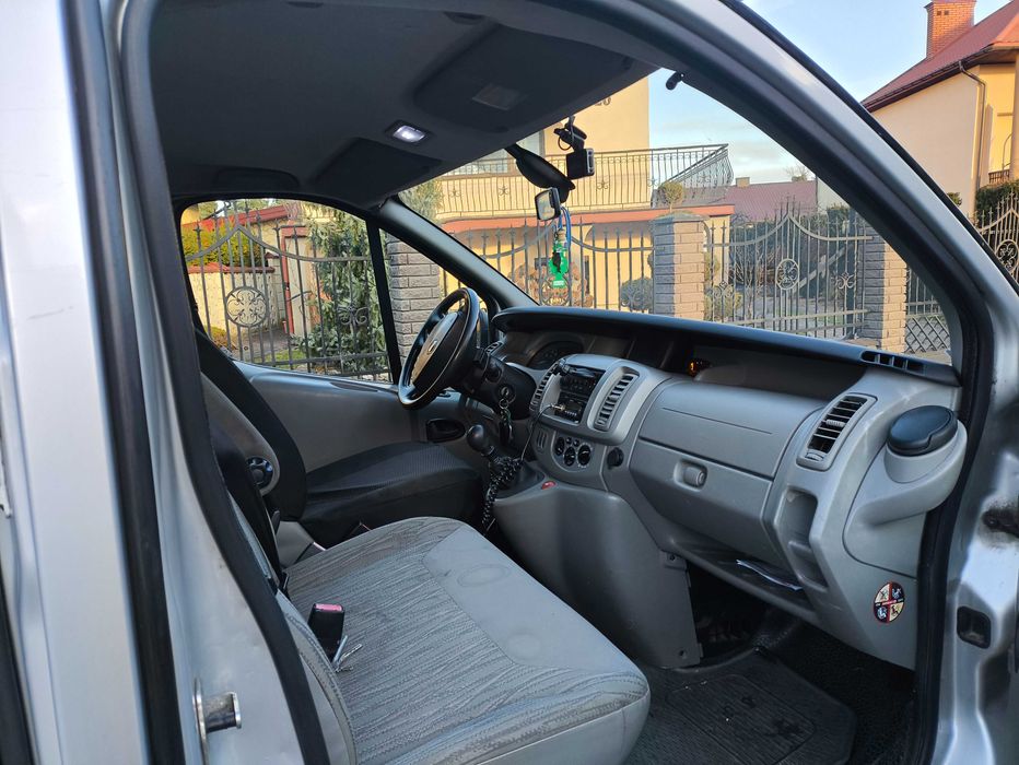 Nissan Primastar 2008 rok