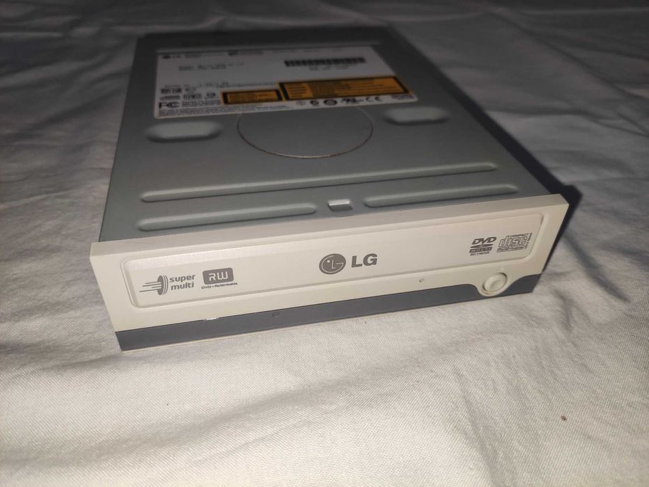 3 Drives 5.25'' Samsung LG
