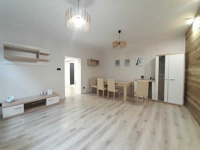 Wynajmę jasną kawalerkę w Centrum, Piekarska 17A, BRAK PROWIZJI