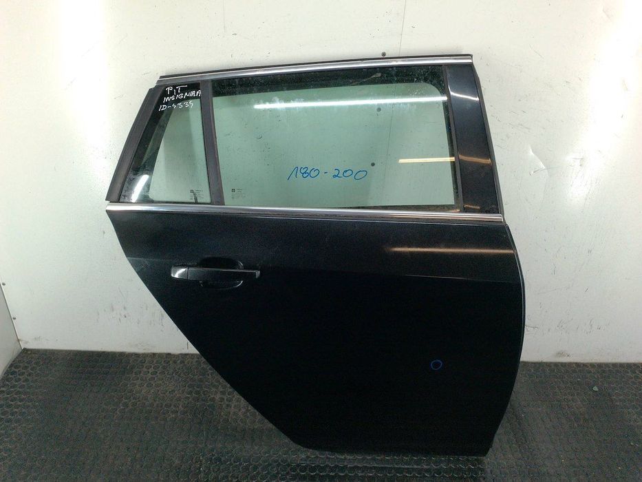 DRZWI TYŁ PRAWY  OPEL INSIGNIA A Z22C KOMBI 2009-2013