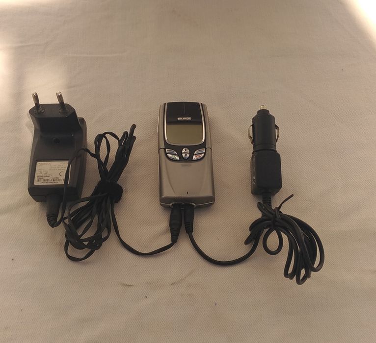 Telemóvel Nokia 8850