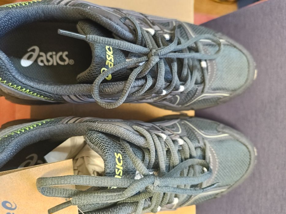 Красовки Asics мужские.