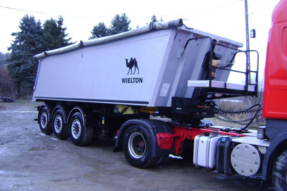 Wielton  WIELTON 30m  Lekka