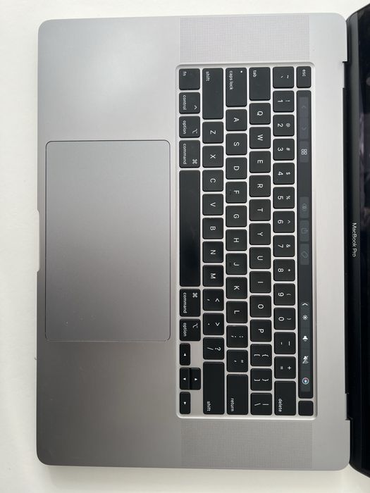 Macbook Pro 16”, 2019, 16/512
