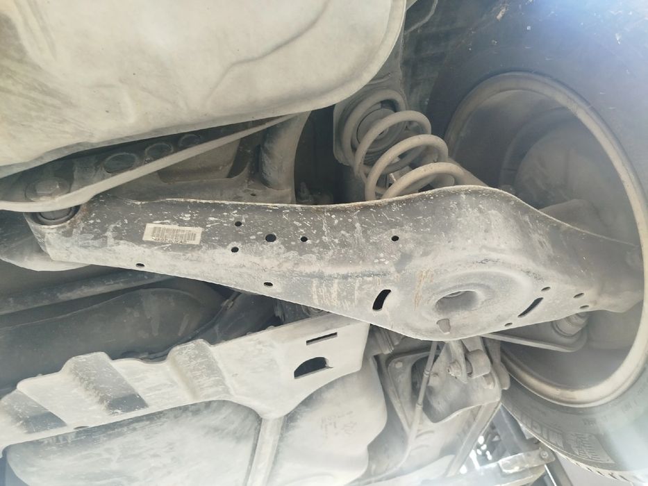 Braço de suspensão trás direito AUDI A3 (8P1)