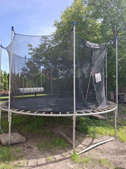 Trampolina ogrodowa