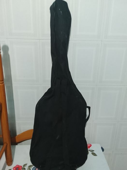 Vendo guitarra como nova