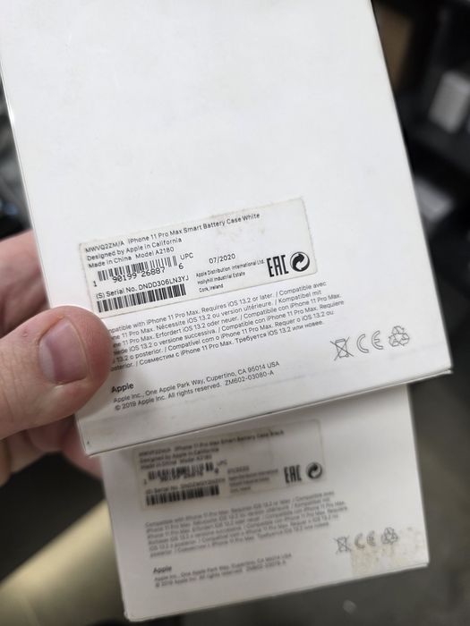 Чохол-Аккумулятор Apple iPhone 11 Pro Max Smart Battery Case White/bla