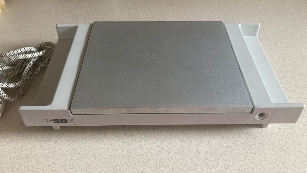 Elektryczny podgrzewacz do potraw, płyta grzewcza