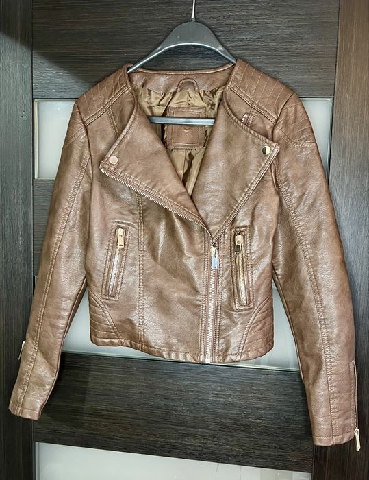 Косуха в трендовому кольорі