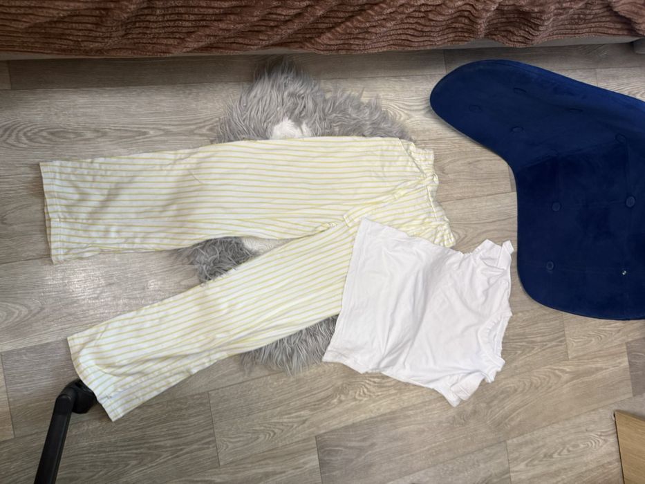 Костюм фірми zara на дівчинку