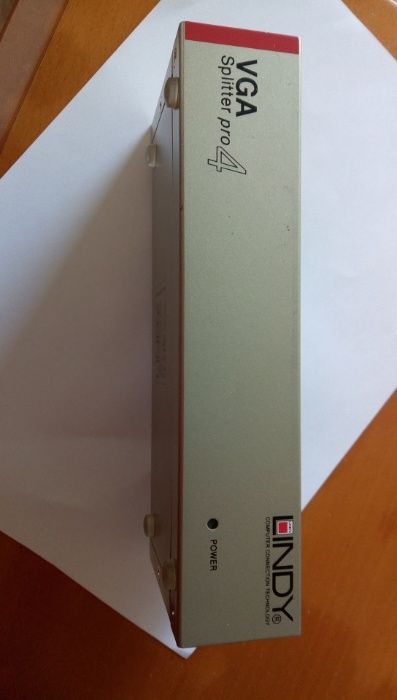 VGA Splitter Pro 4 LINDY64874029851777121