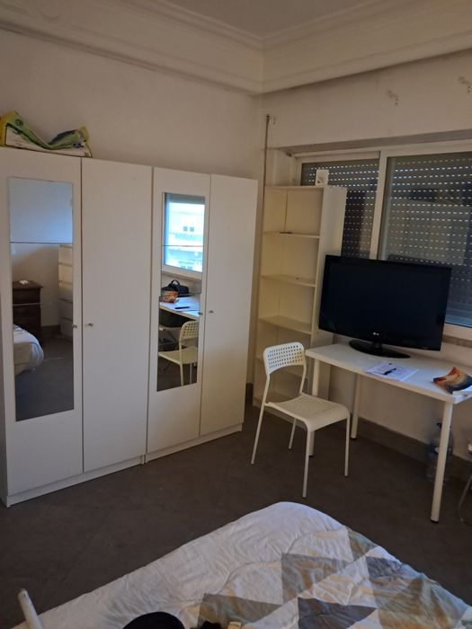 Quarto  de CASAL. Centro LISBOA. Entrada IMEDIATA.