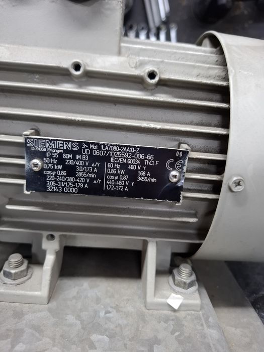 Silnik trójfazowy Siemens