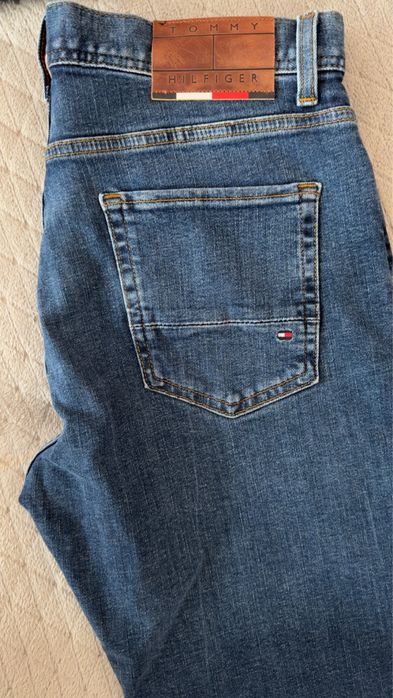 Spodnie Tommy Hilfiger