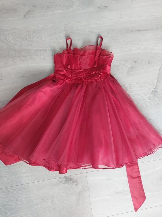 Святкова сукня, плаття