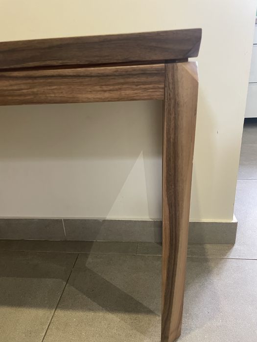 Консольний столик