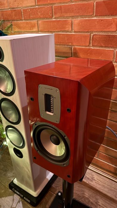 Kolumny Quadral Rondo Mk VII
NamespacesPageDiscussionPage actionsView