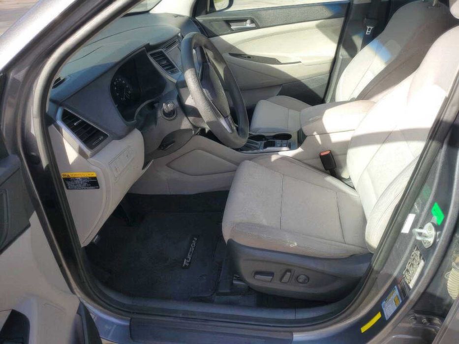 Hyundai Tucson      2016