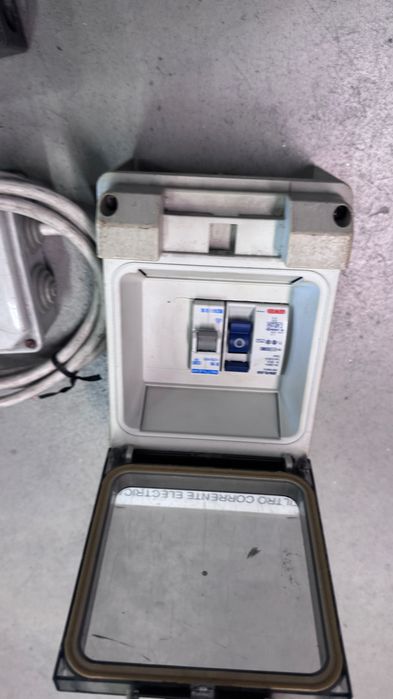 Fichas eléctricas disjuntores e outros