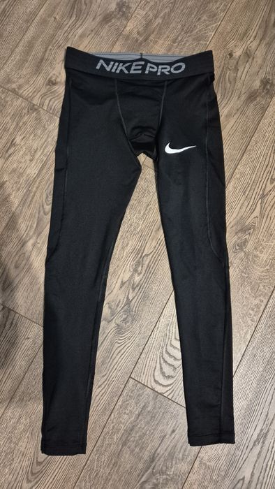 Nike pro leginsy S