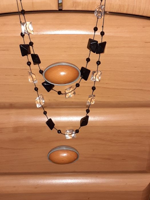 Piękny delikatny naszyjnik