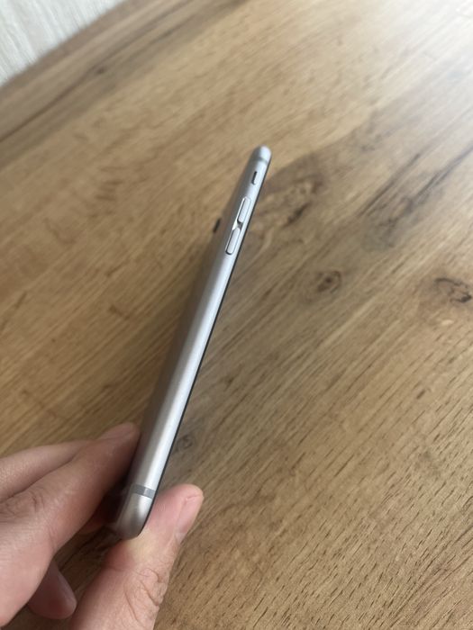 Iphone 6s 16gb потрібна заміна акб