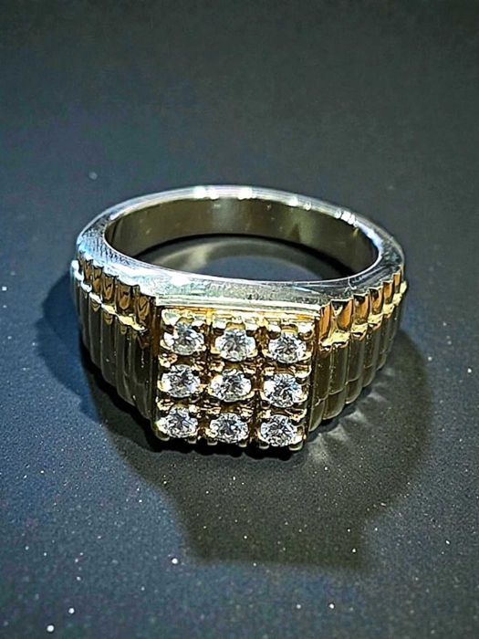 Sygnet złoty z Diamenntami próba 585 0.9 karata Certyfikat