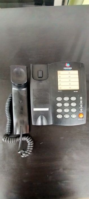 Telefone fixo usado