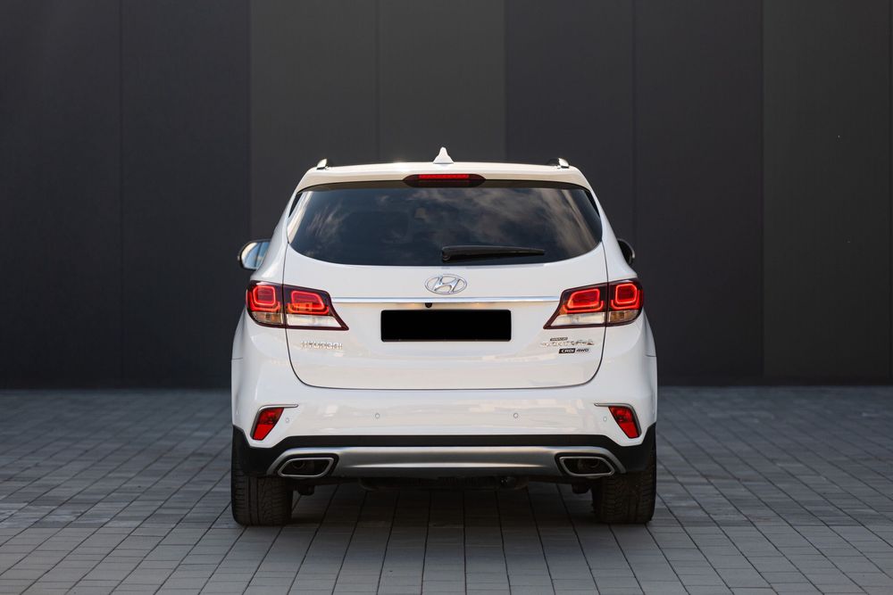 Hyundai Santa Fe 2017 2.2 дизель в максимальной комплектации