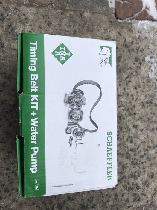 продам весь комплект помпу та ремень  ГРМ