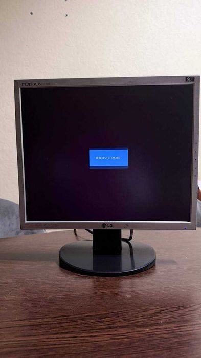 Монітор LG Flatron L1753S 17" (VGA, робочий) у повністю робочому стані.