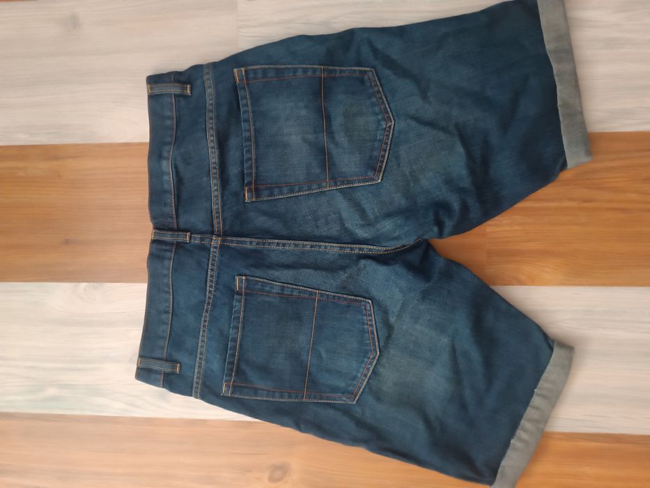 Нові джинсові шорти next