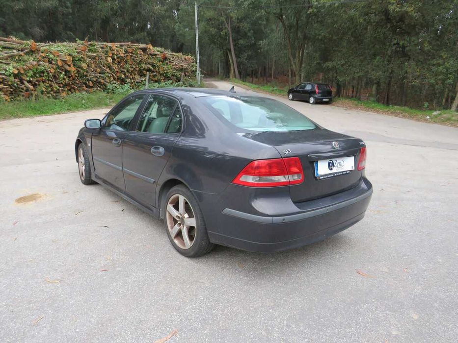 SAAB 9-3 2.2D de 2004 - Peças Usadas