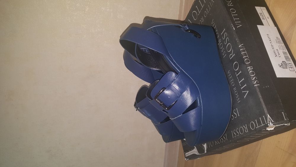 Босоножки Vitto Rossi кожа 38,5 - 39размер.