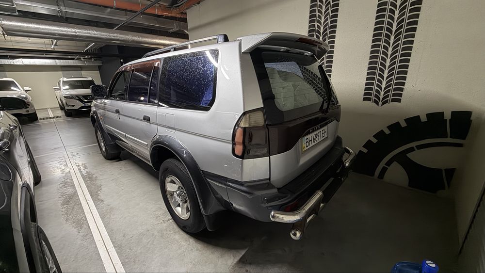 Продам Паджеро Спорт 3.0 бенз 163т пробег!