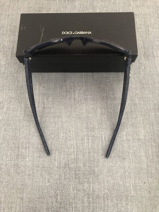 Oculos como novos usados  so uma vez com caixa senhora