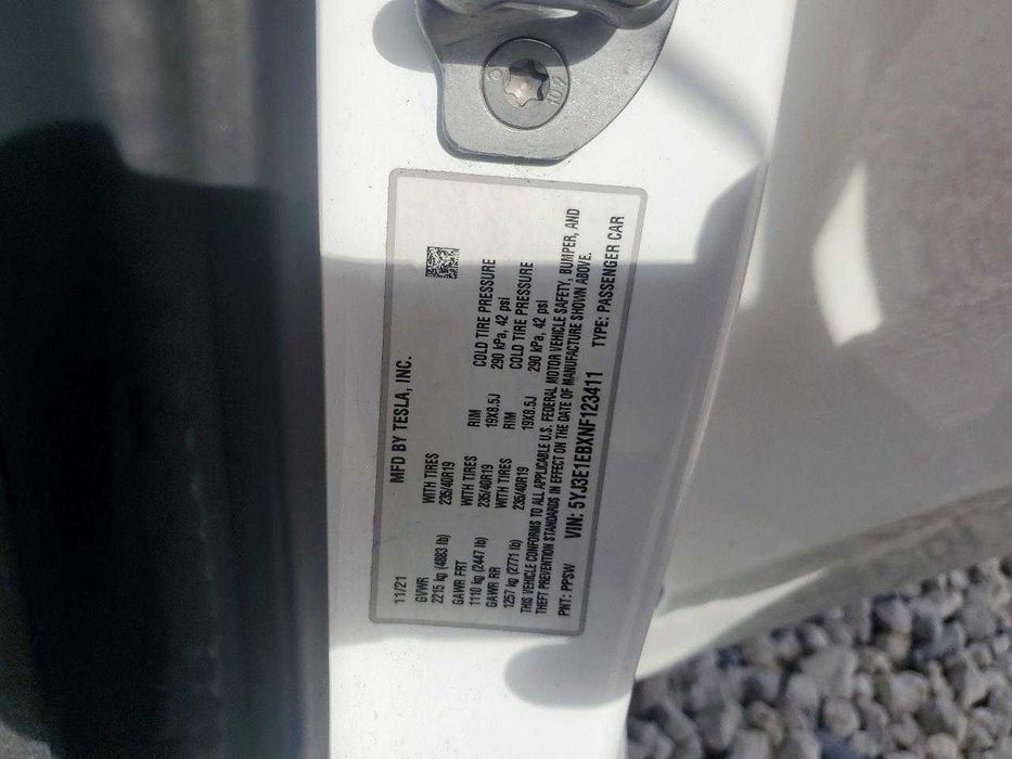 Tesla Model 3 2022